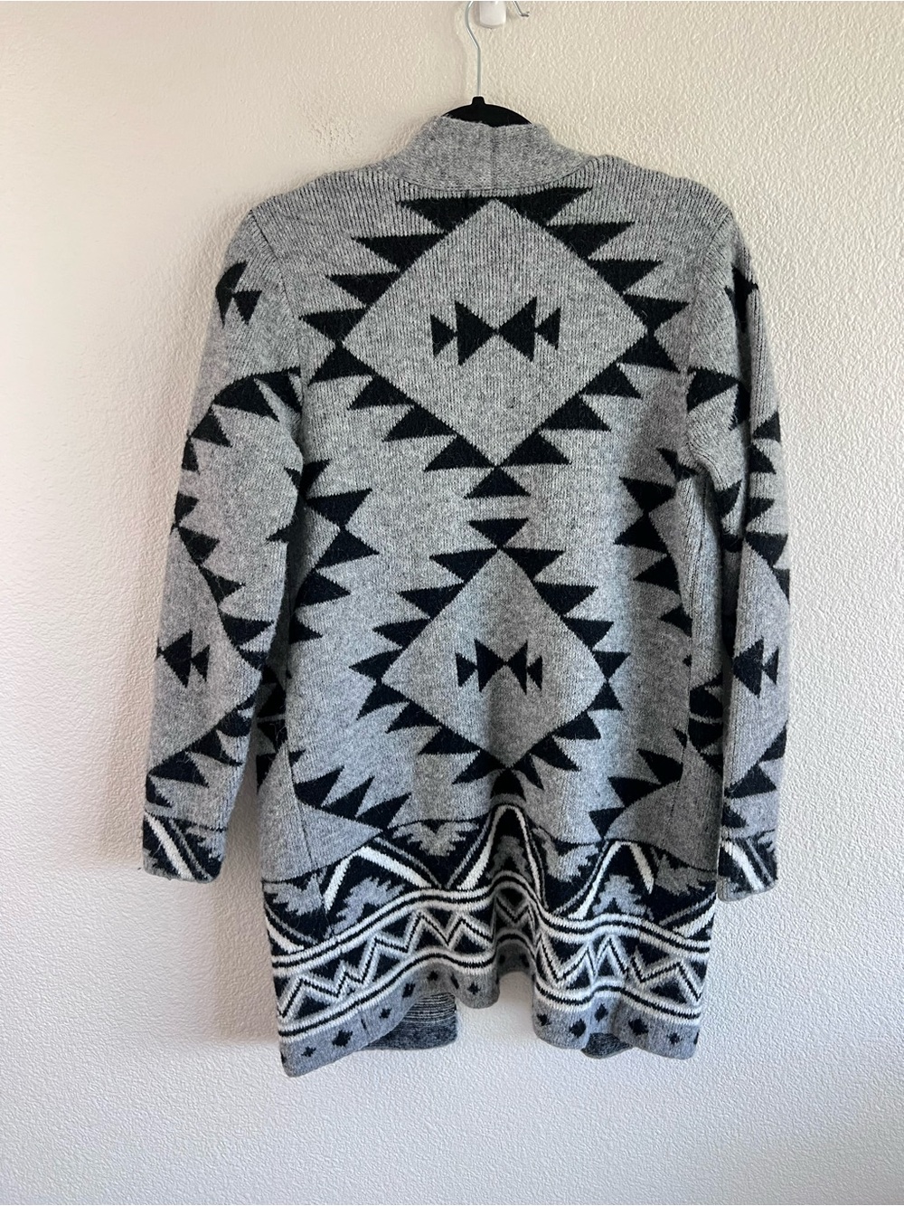 Frye Women's Open‎ Front Cardigan Patch Pockets Aztec Print Jacquard Knit - Picture 3 of 5